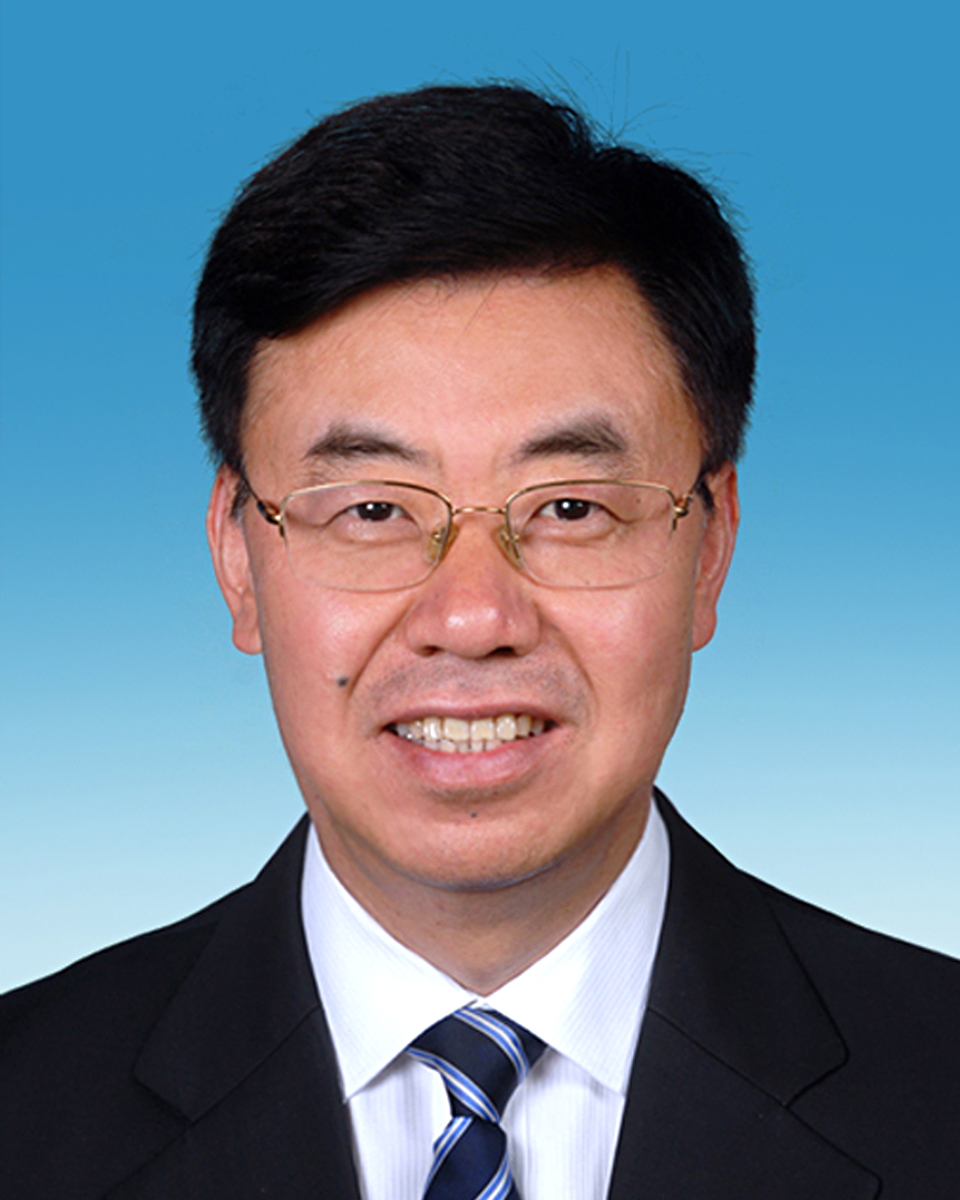李　强